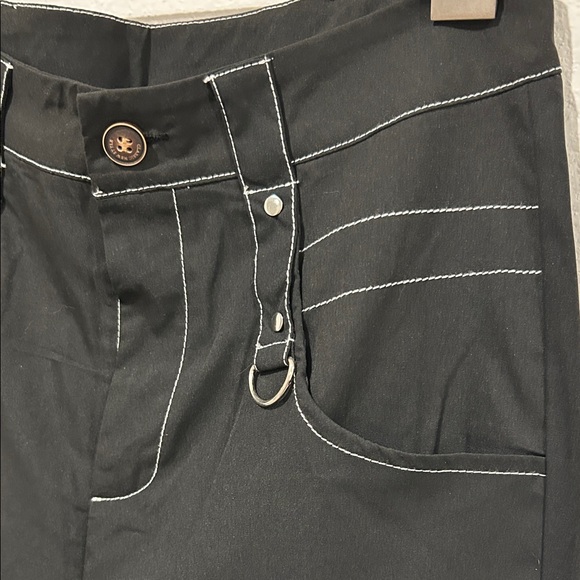 ROMWE Black Cargo Pants with Skull Detail - Picture 2 of 7